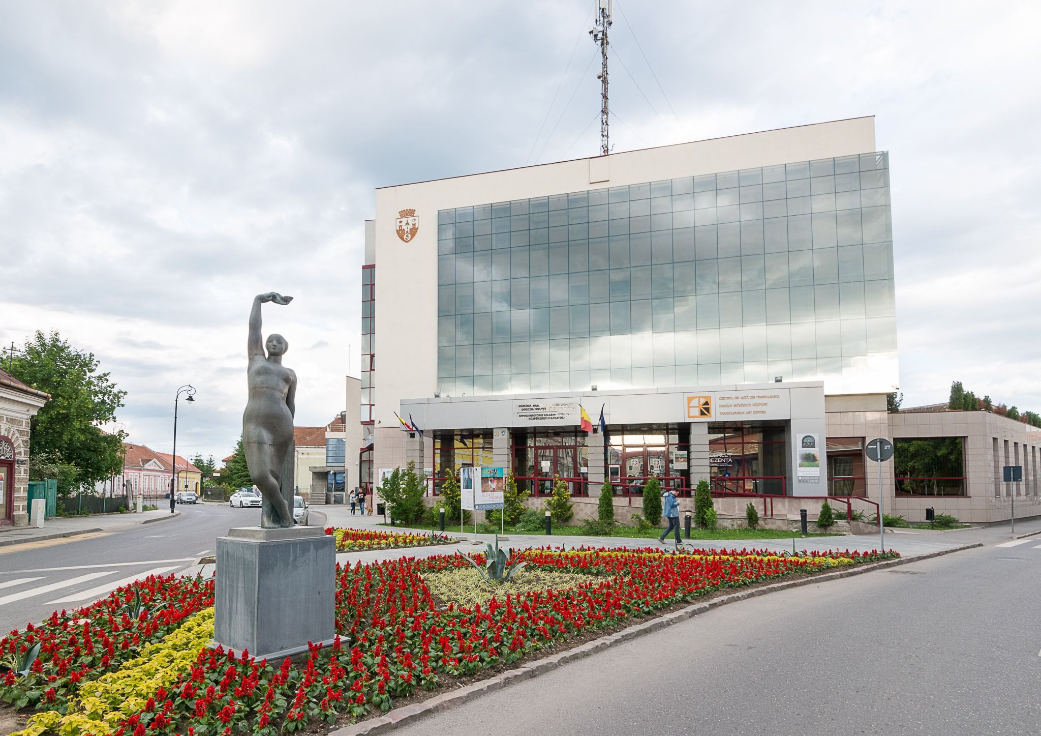 Hosszabított ügyfélfogadás a polgármesteri hivatal adó- és illetékbefizetési pénztáránál