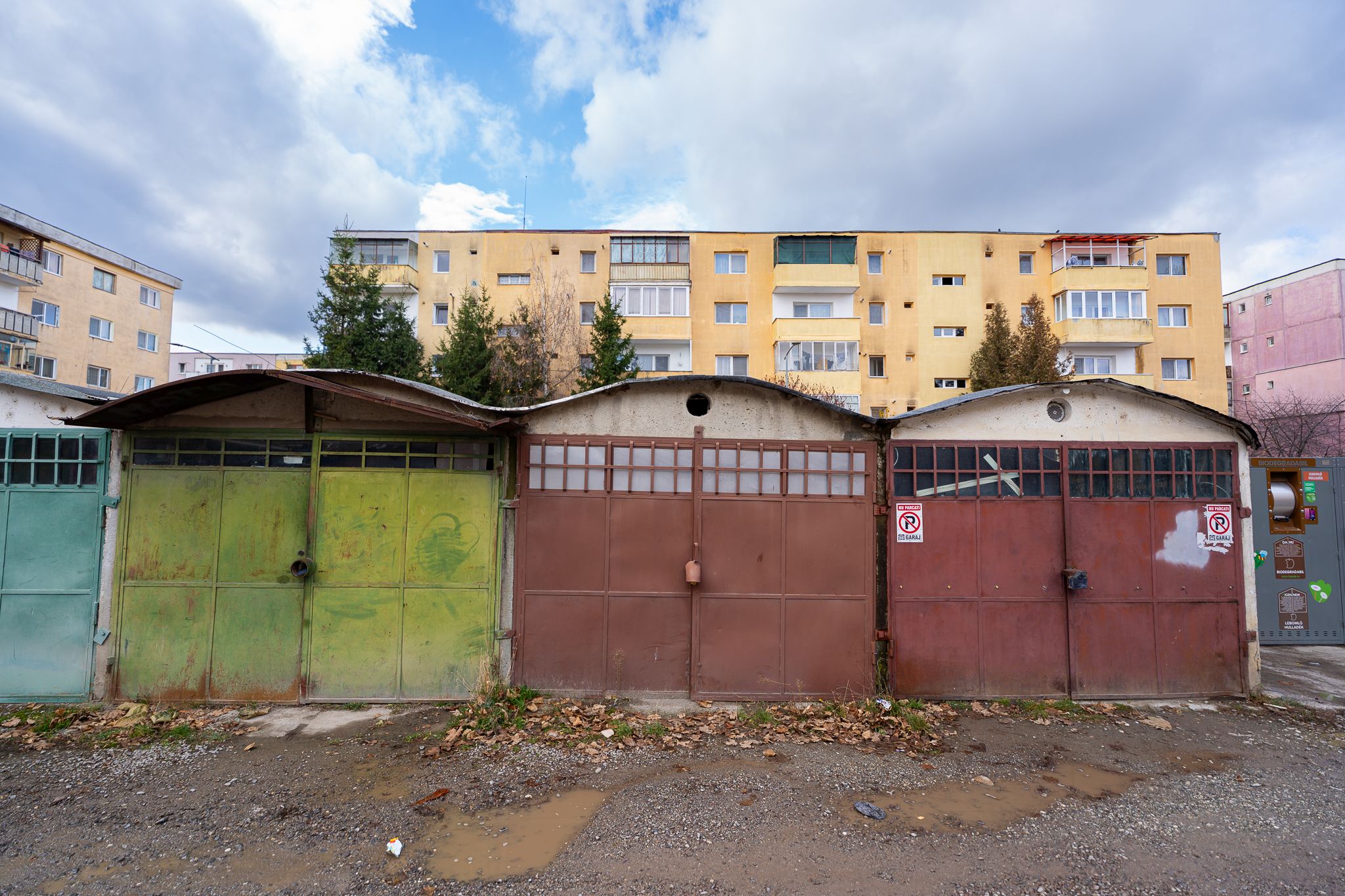 Sepsiszentgyörgy Önkormányzata csökkenti a garázsok éves haszonbérleti díját 10 euró/négyzetméterre  